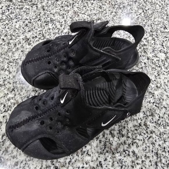 Nike Black Sandals Toddler size 6c - Picture 4 of 5